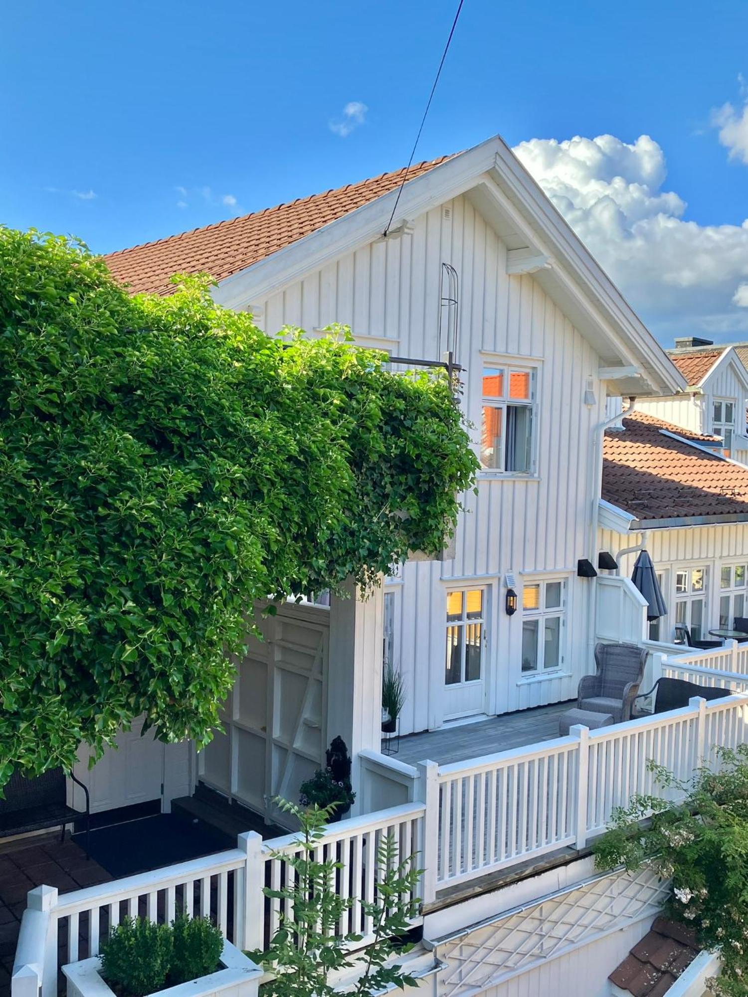 Victoriagarden Apartment Grimstad  Exterior photo